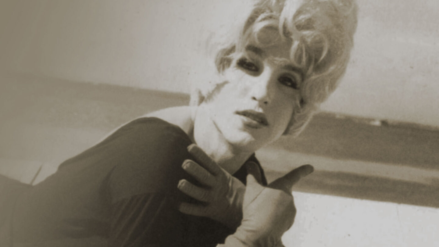 Still Ps. Burn This Letter Please -elokuvasta.