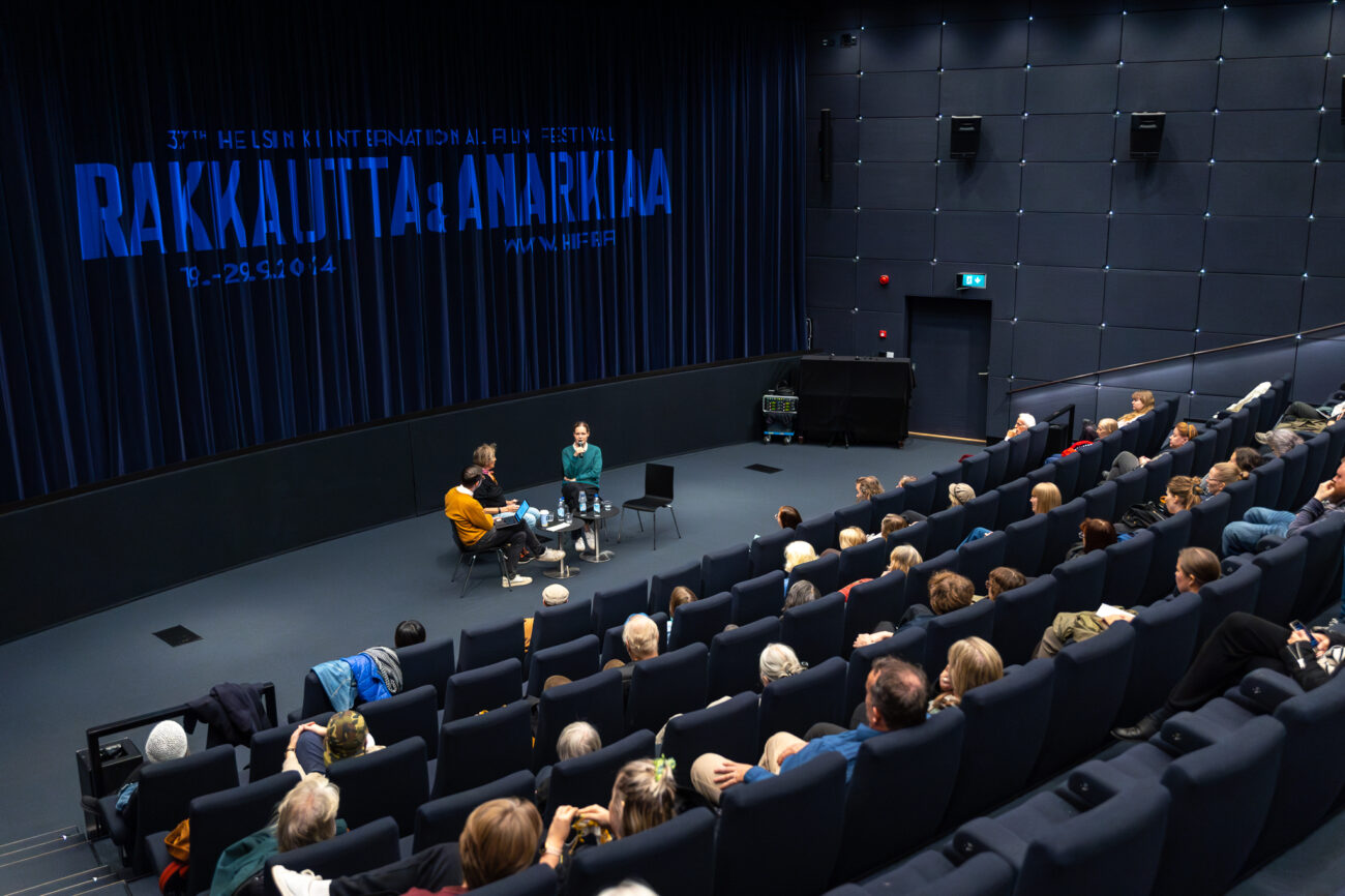 Leffa ja kirja -keskustelu Kino Reginassa
